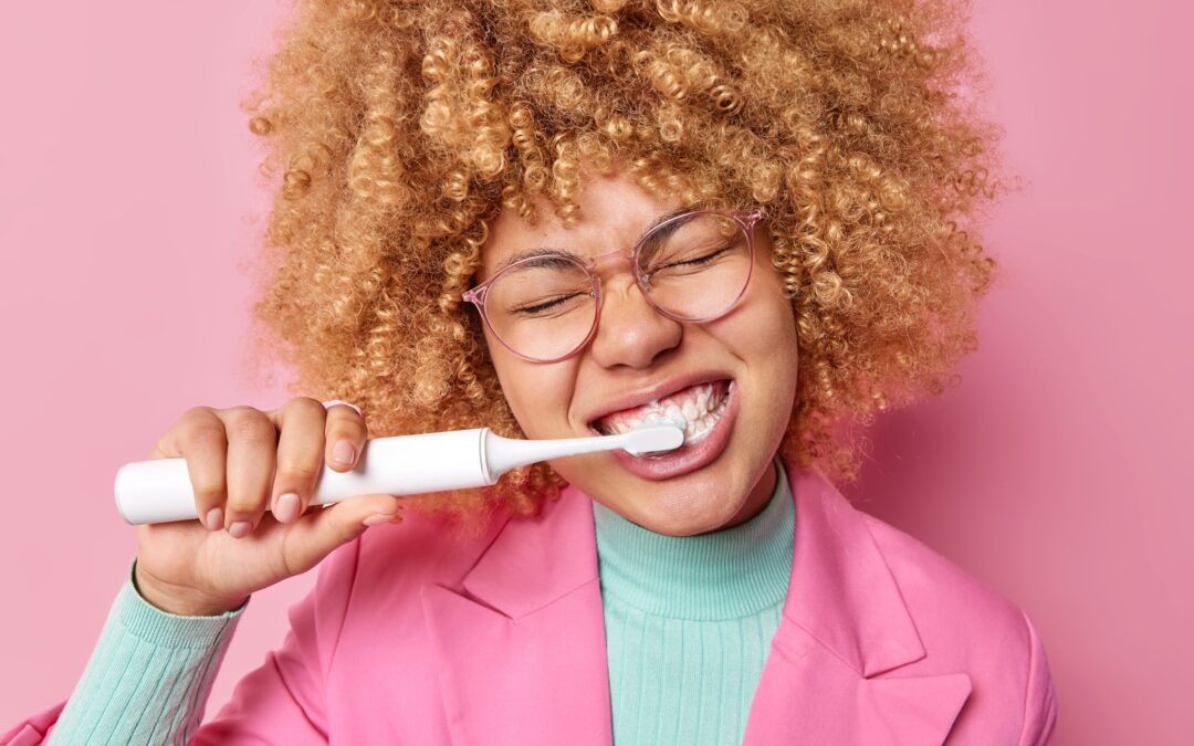 Electric Toothbrush vs Manual Toothbrush – Wellington Point Dental