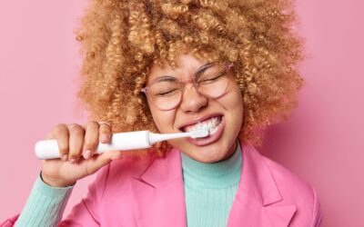 Electric Toothbrush vs Manual Toothbrush – Wellington Point Dental